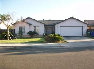 2607 Hicks St, Selma, CA 93662
