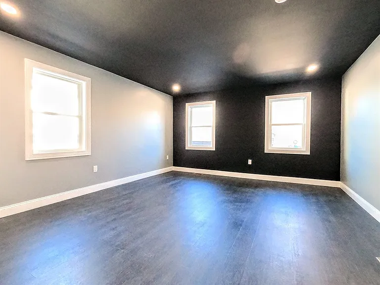 2 Sunnyside St #1 — Photo 21