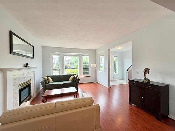 5th image of 1463 Riverwood Gate