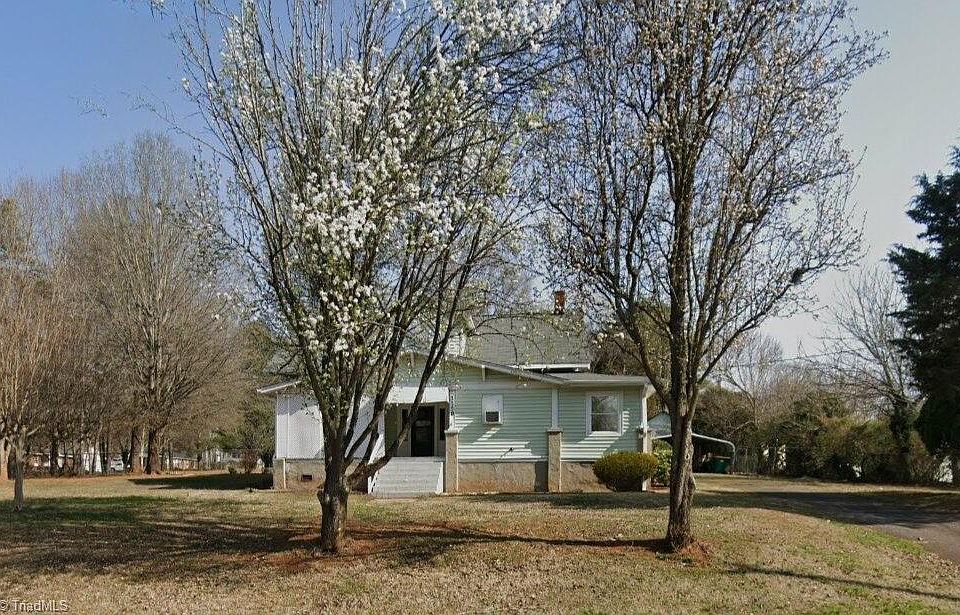 1st image of 3220 S Stratford Rd