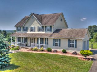 108 Rolling Meadows Rd, Saylorsburg, PA 18353