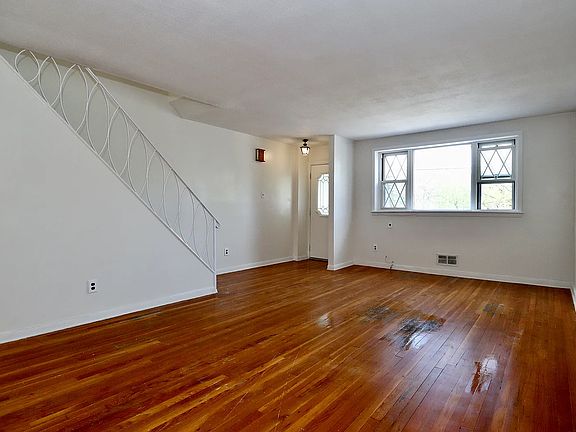 4th image of 1851 Shore Pkwy