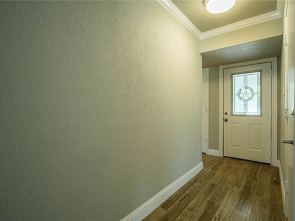 5th image of 1727 Dorchester Dr