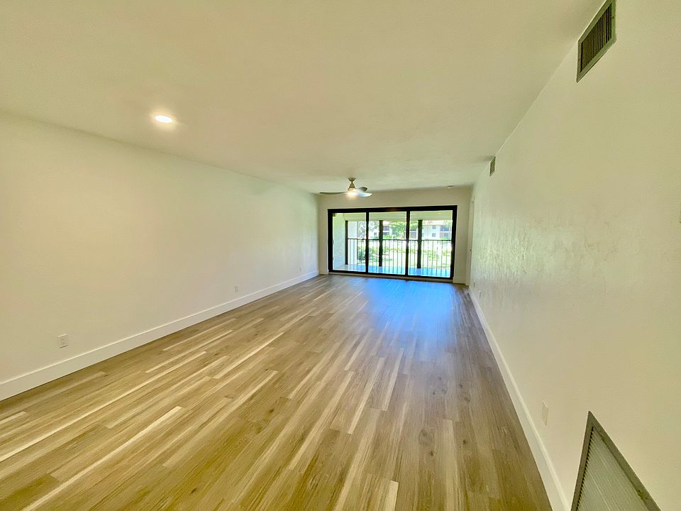 1st image of 4967 Pepper Cir APT 205