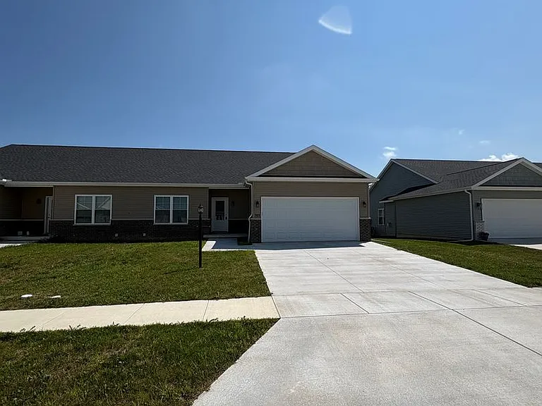 701 Stephanie Ct — Photo 19