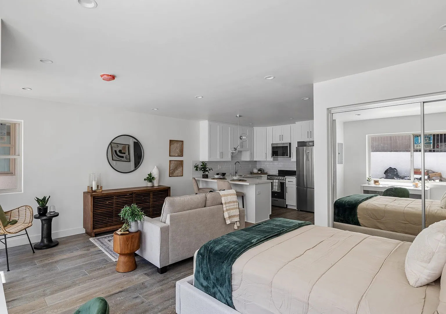 3450 Emerald (312 Calle Miramar LLC) — Photo 3