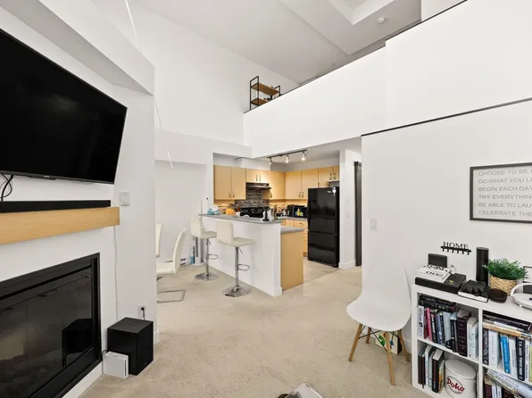10838 City Pkwy #432, Surrey, BC V3T 5X9