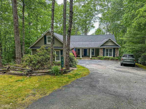 413 Buttermilk Cir, Sky Valley, GA 30537