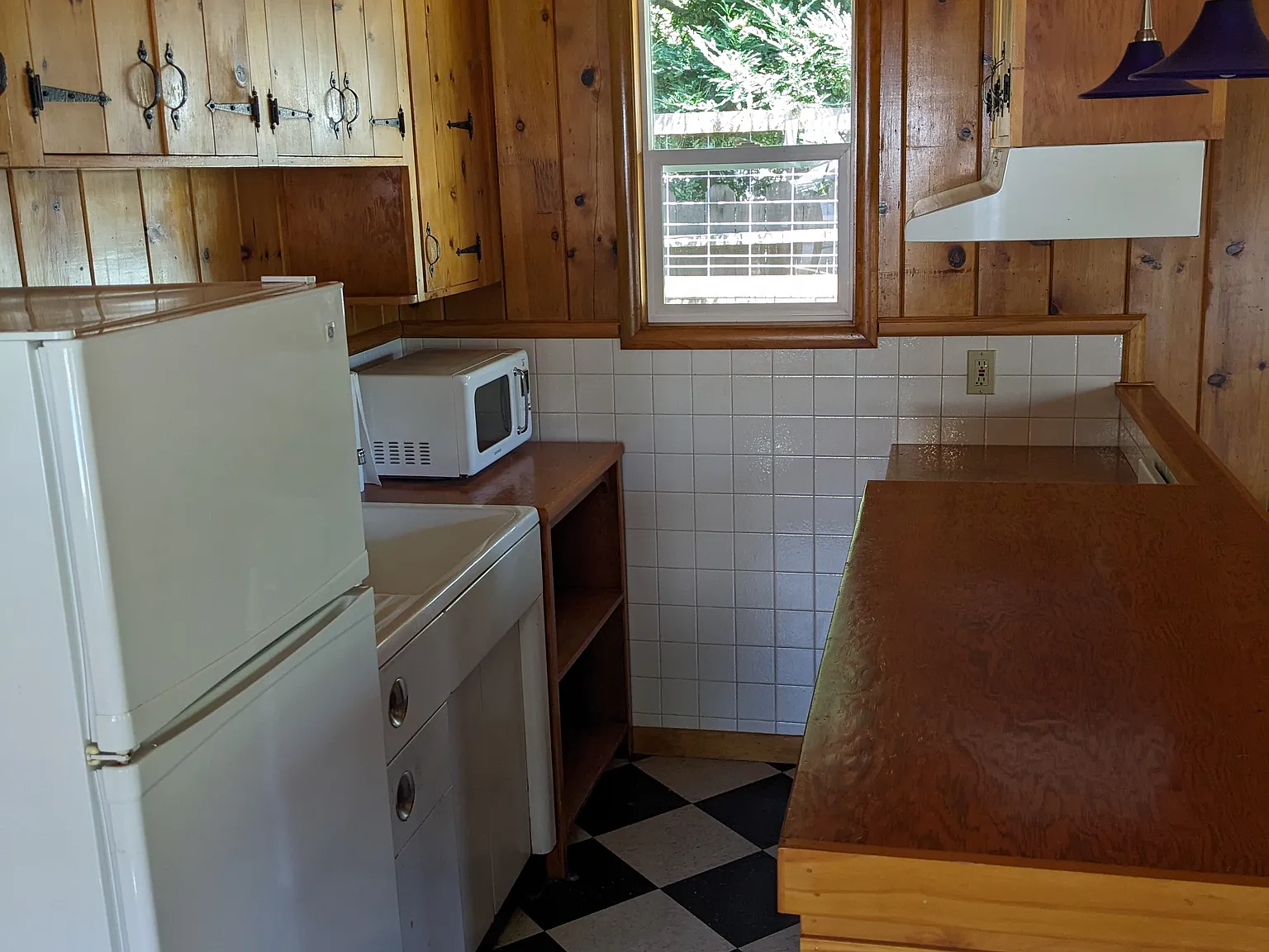 730 Oeste Dr — Photo 3