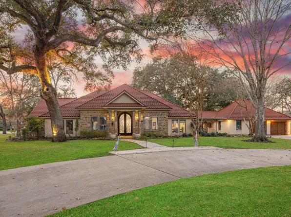 1524 Travis St, Columbus, TX 78934