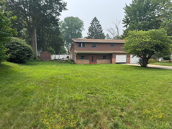 3rd image of 748 Green St