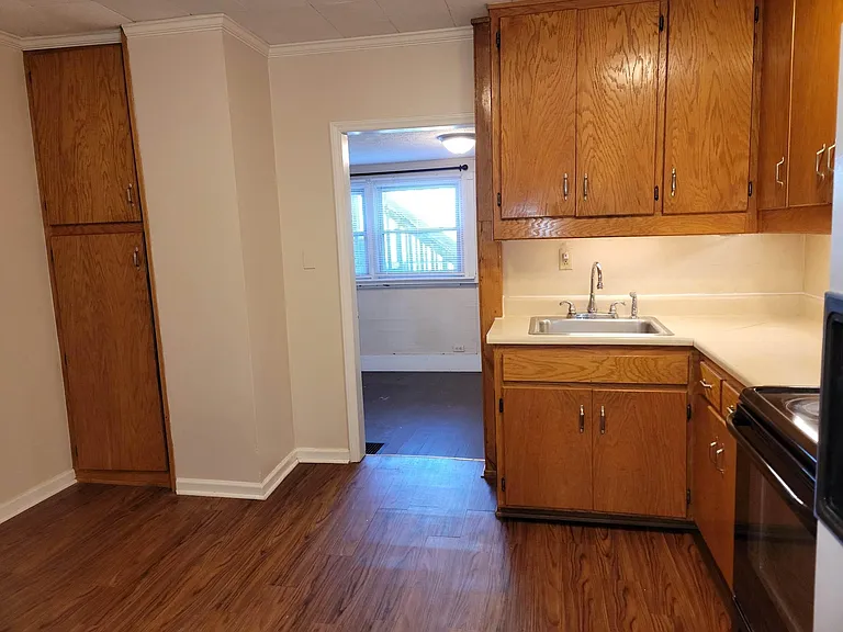 41 Westwood Pl #1 — Photo 3