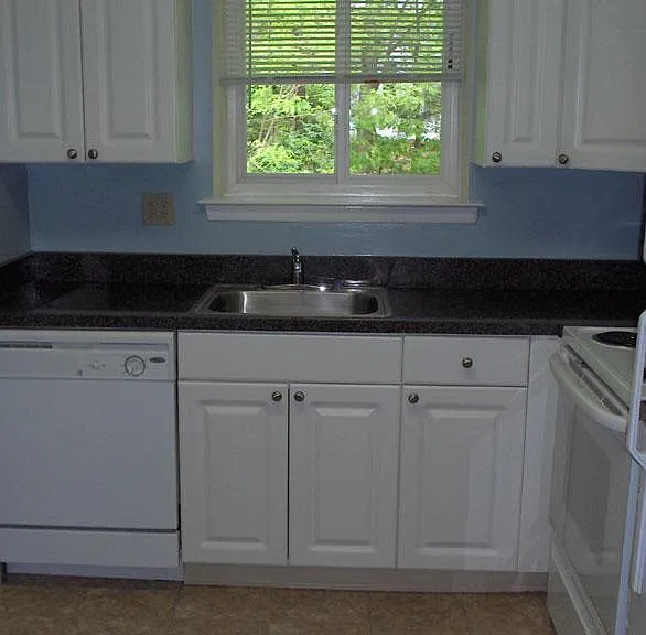 Ridgewood Apartments — Photo 22
