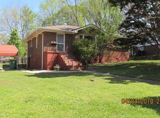 698 Shellnut Dr, Forest Park, GA 30297