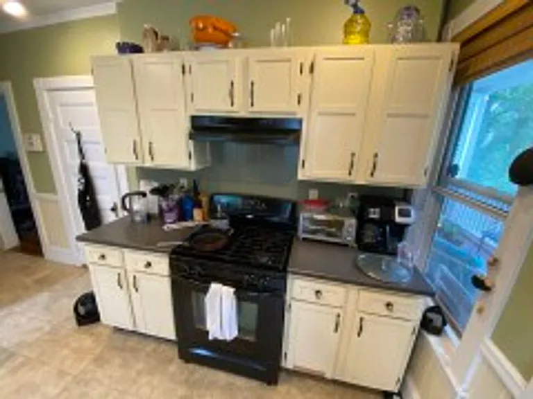 12 Oswald St #2 — Photo 6