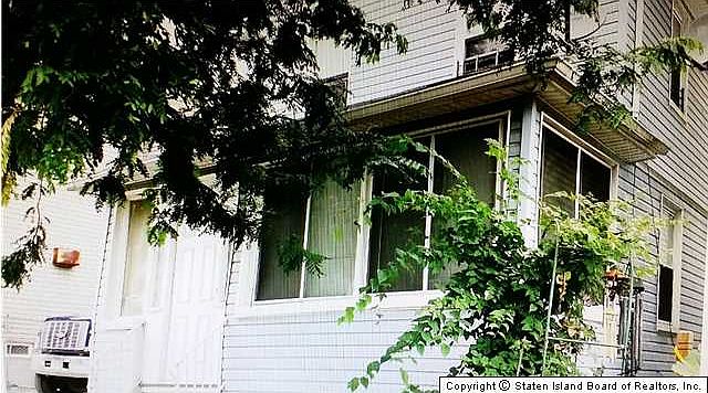 2nd image of 65 Clinton St