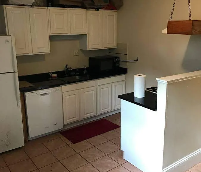 110 Lanark Rd #A — Photo 3