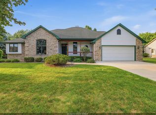 W5174 Kennedy Dr, Fond Du Lac, WI 54935