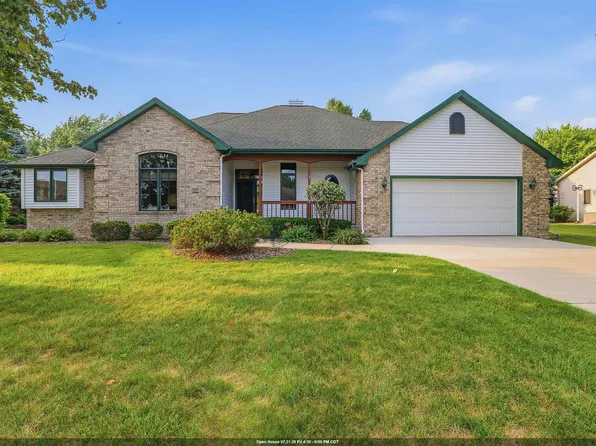 W5174 Kennedy Dr, Fond Du Lac, WI 54935