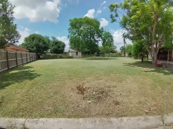 16 Michael Cir, Brownsville, TX 78521