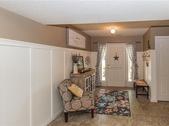 3rd image of 7012 Oldham Dr