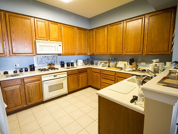 4th image of 310 E Church St Unit 206