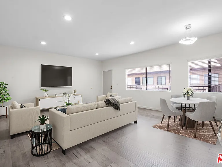424 S Westmoreland Ave #306 — Photo 4