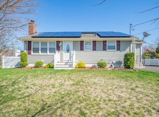 67 Arcadia Blvd, Springfield, MA 01118