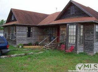 489 Brisco Rd, Marion, TX 78124