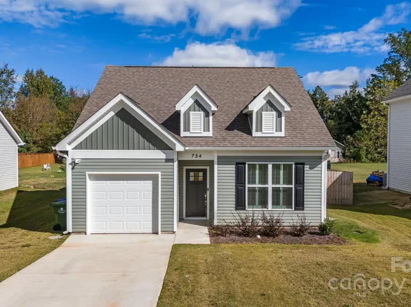 734 Brown St, Lexington, NC 27292