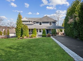 25 Clark St, Summit, NJ 07901