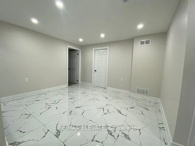 273 Richardson St #BASEMENT — Photo 2