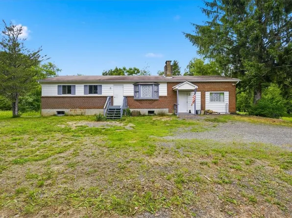 2631 Mountain Rd, Stroudsburg, PA 18360