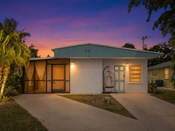 921 41st Street Ct W, Bradenton, FL 34205