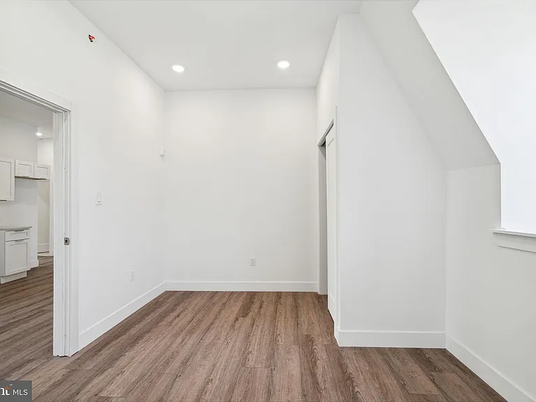 5164 Ridge Ave #3 — Photo 26