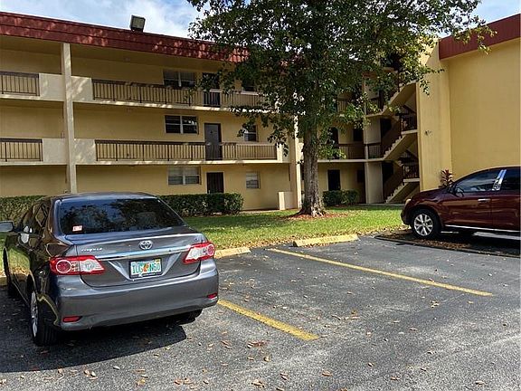 2nd image of 3253 Foxcroft Road #G212