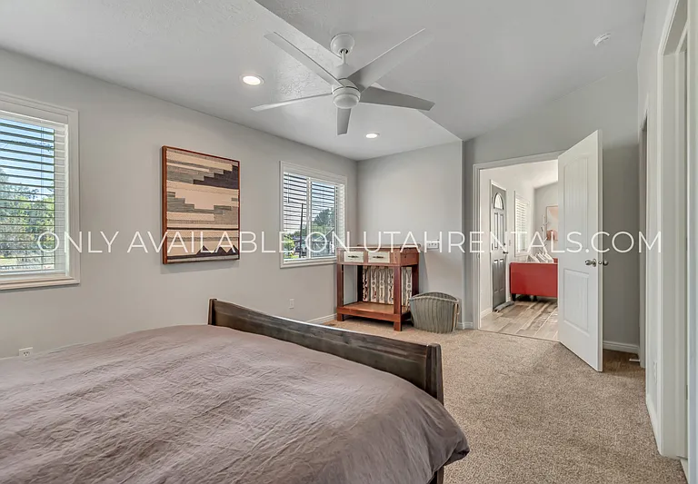 232 W 200 N — Photo 10