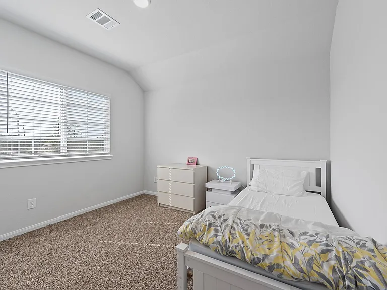 22126 Regal Heights Ln — Photo 29