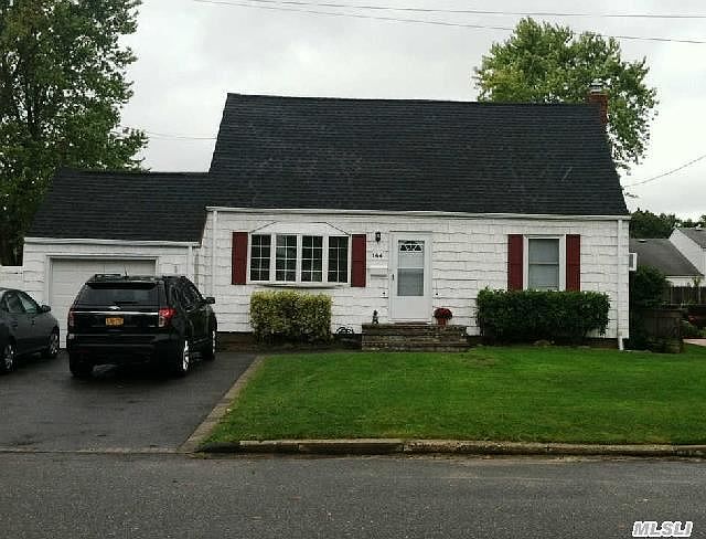 1st image of 144 W 22nd St