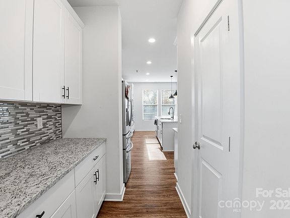 5th image of 8220 Hudson Forest Dr