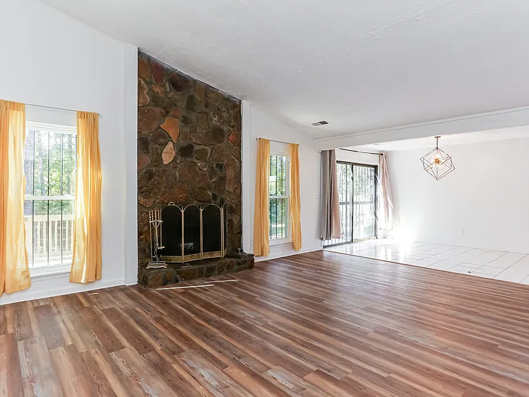 135 Beethoven Ct S — Photo 6