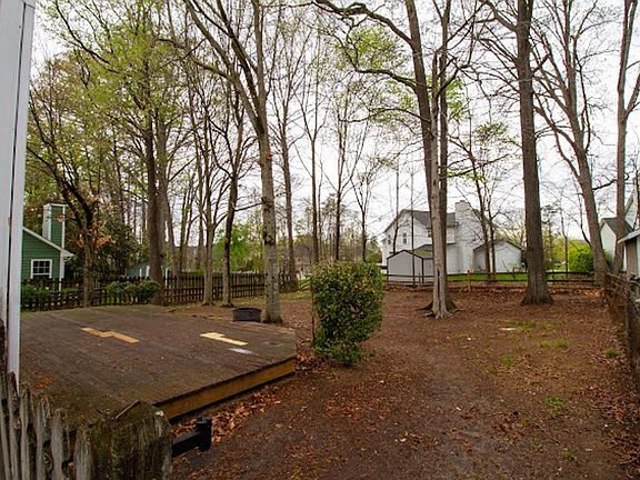 4th image of 5513 Hedgecrest Pl