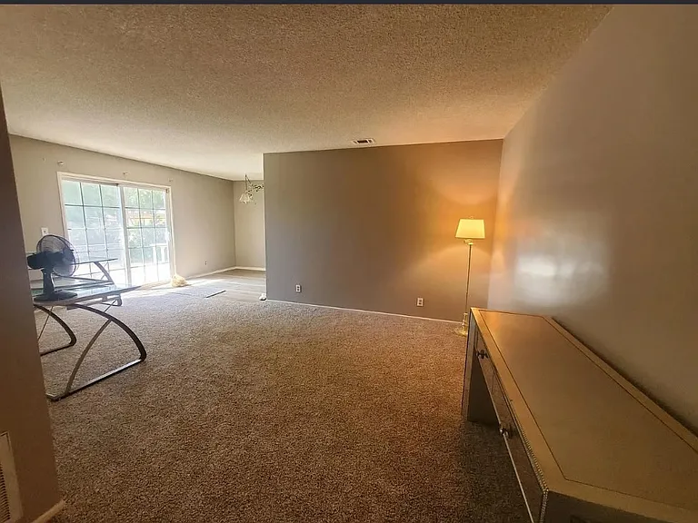 6252 Maloof Ave — Photo 10