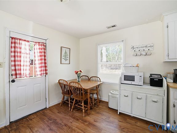 5th image of 103 Five Oaks Ln