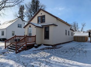 526 1st Ave SE, Wells, MN 56097