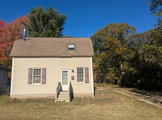32 Woodlawn Ave, Portland, ME 04103