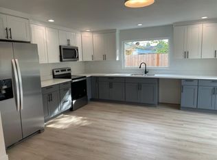 9273 31st Ave SW, Seattle, WA 98126