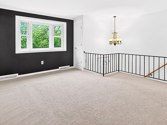 3rd image of 148 Belleau Wood Blvd
