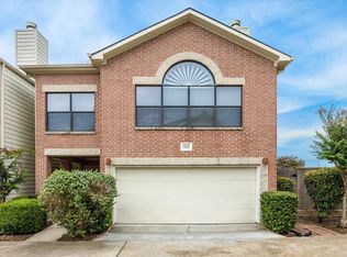 9829 Riddlelink Ln, Houston, TX 77025
