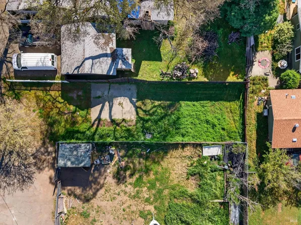 14537 Palmer Avenue, Clearlake, CA 95422